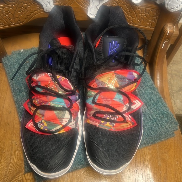 Size 13, Kyrie 5’s, Chinese new year, LIKE NEW!!! No box. - Picture 3 of 4